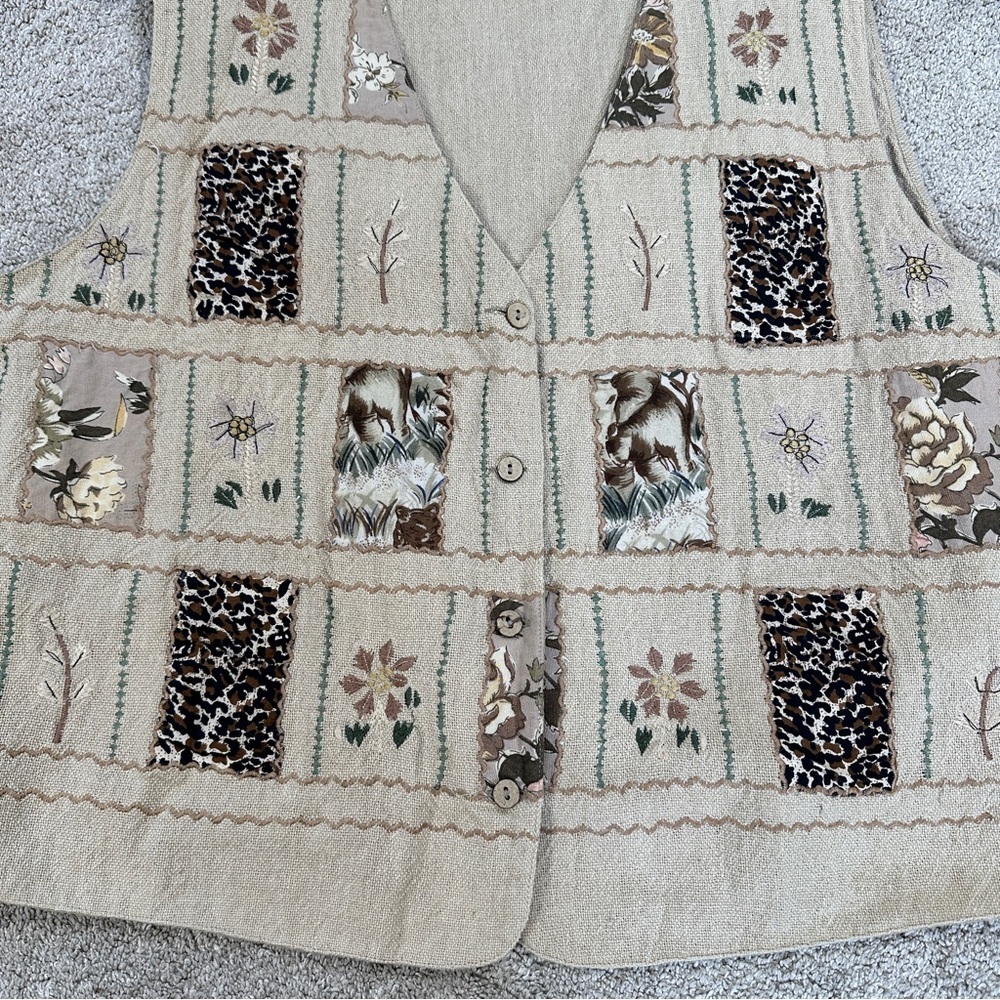 Tantrums Vintage Floral Embroidered Safari Patchwork Woven Cotton Vest in Tan 1X - Picture 3 of 9